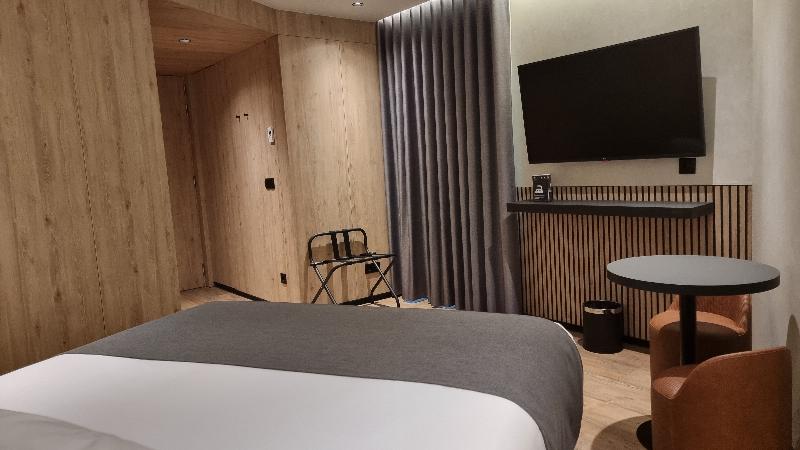 Hotel Principe Avila - Oda