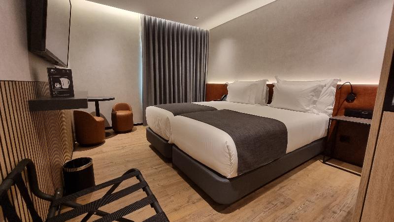 Hotel Principe Avila - Oda