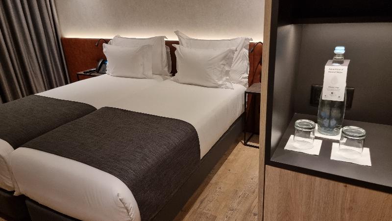 Hotel Principe Avila - Oda