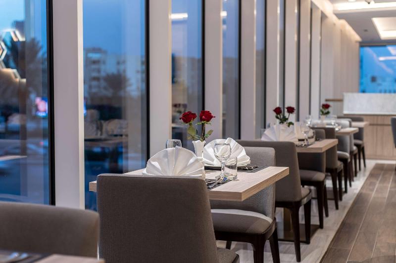 Ramada Riyadh King Fahd Road - Restoran