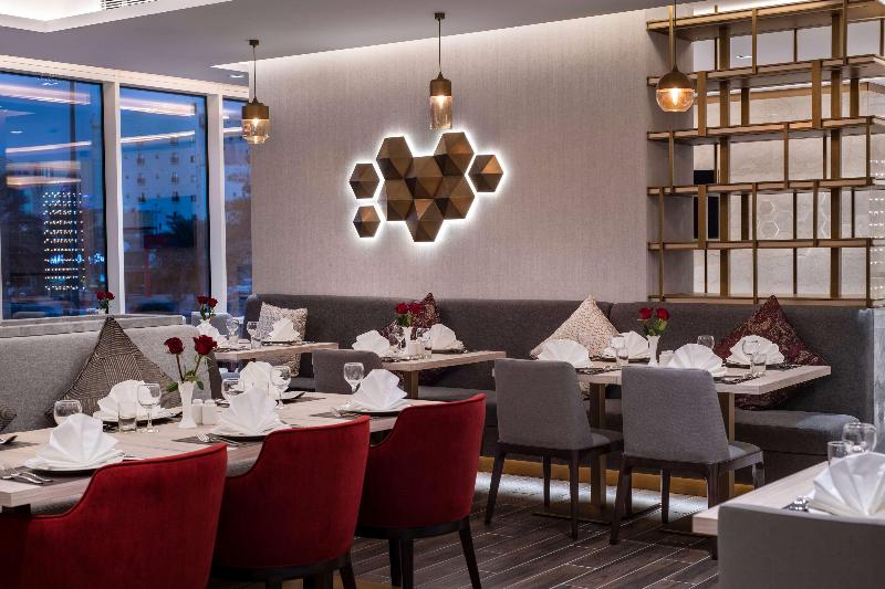 Ramada Riyadh King Fahd Road - Restoran