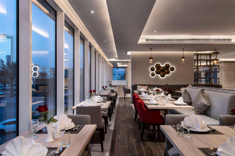 Ramada Riyadh King Fahd Road - Restoran