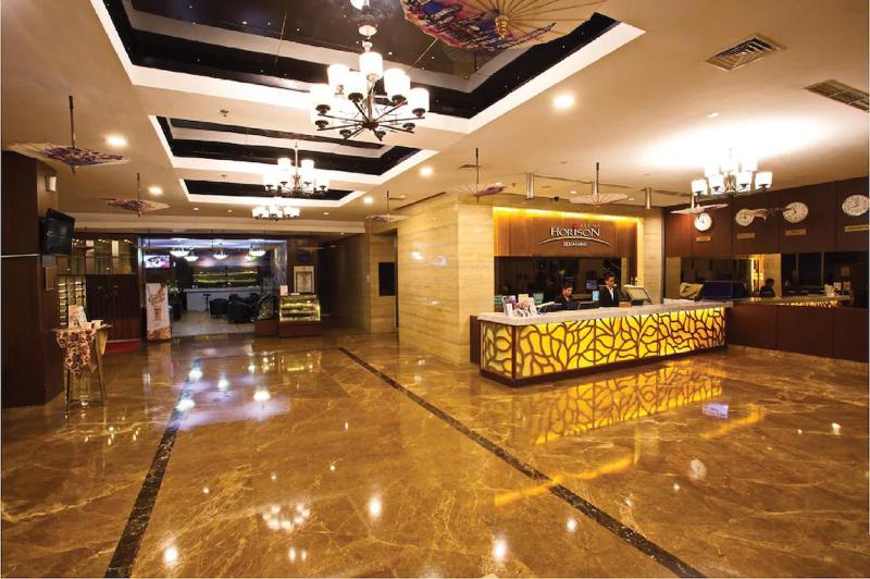 Horison Ultima Semarang - Lobi