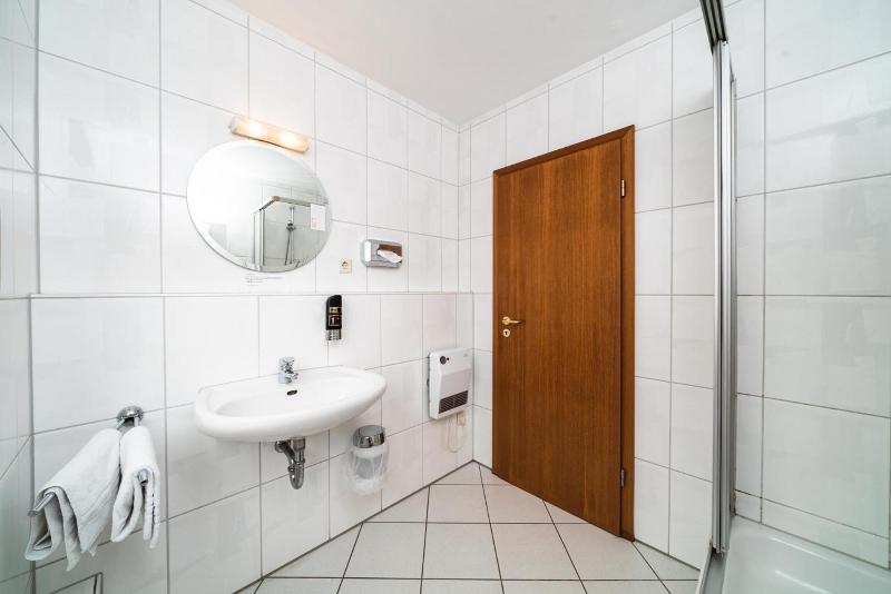 G & L Hotel Dortmund - Oda
