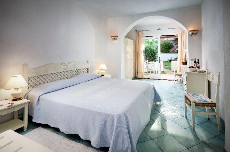 Club Hotel Baja Sardinia - Genel