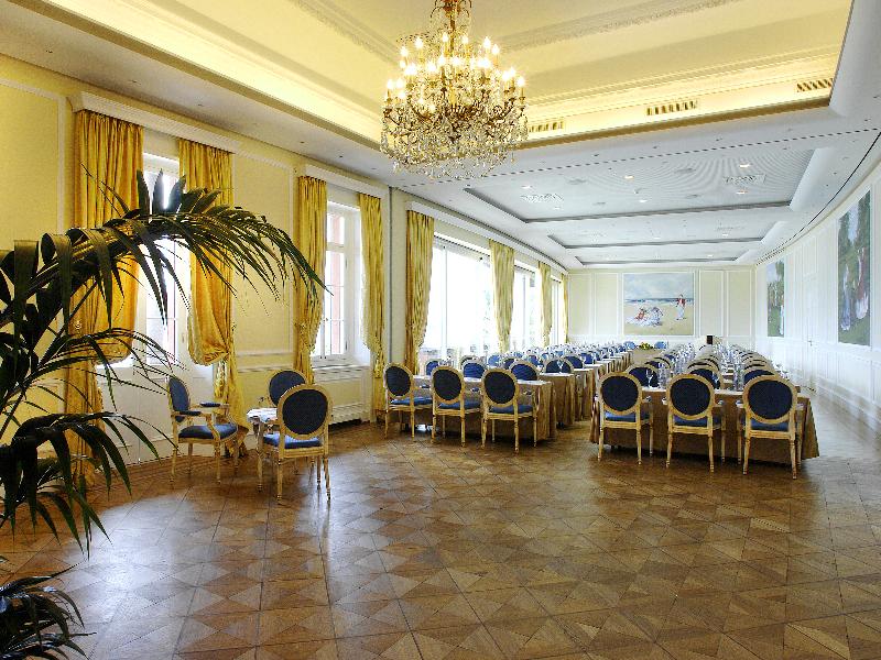 Villa Principe Leopoldo - Toplantı