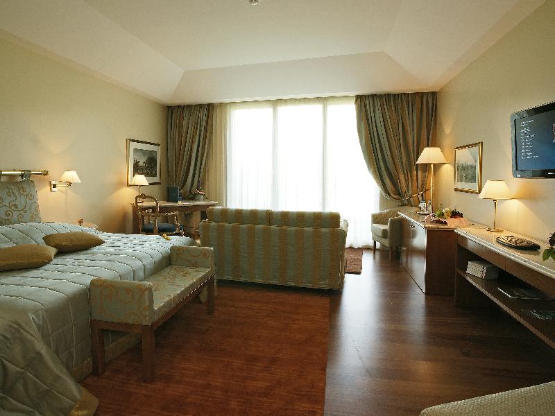 Villa Principe Leopoldo - Oda