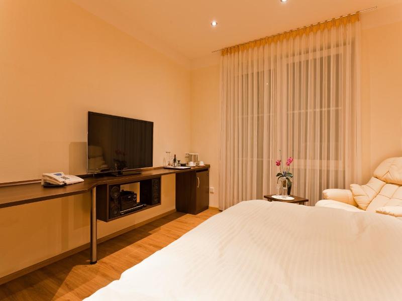 Landhotel Garni Engelhard - Genel