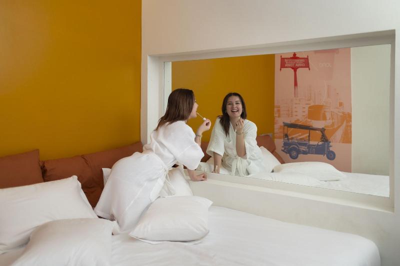 Jono Bangkok Asok Hotel - Oda