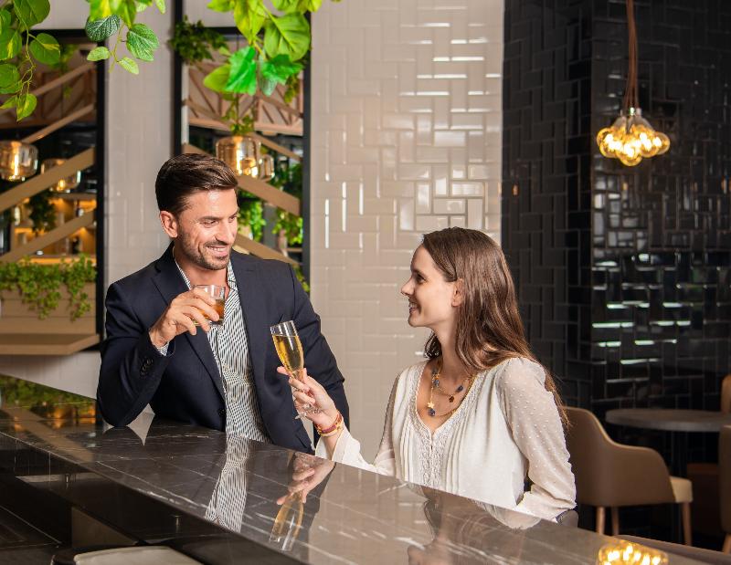 Damac Hills 2 Hotel, An Edge By Rotana Hotel - Restoran