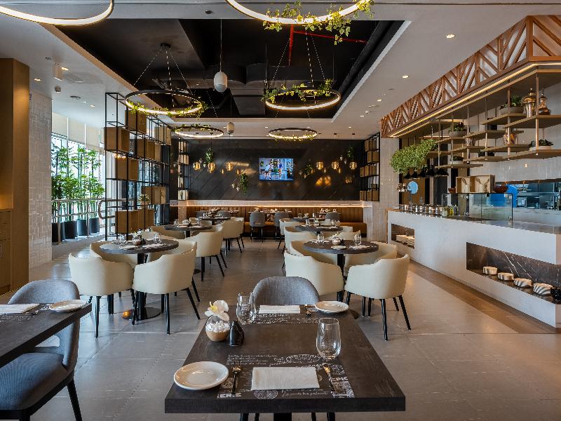 Damac Hills 2 Hotel, An Edge By Rotana Hotel - Restoran