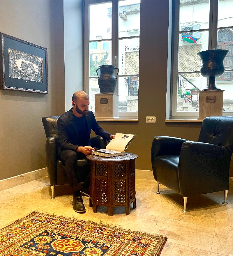 Art Club - Lobi
