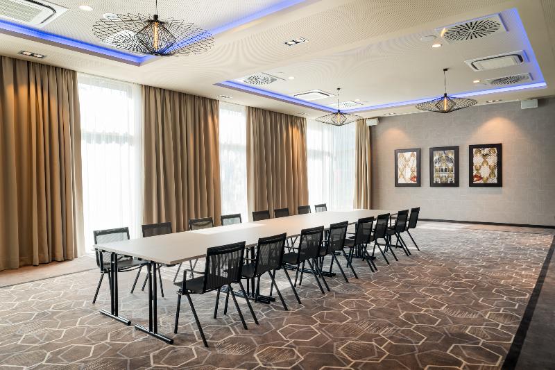 Leonardo Royal Hotel Cologne Bonn Airport - Toplantı