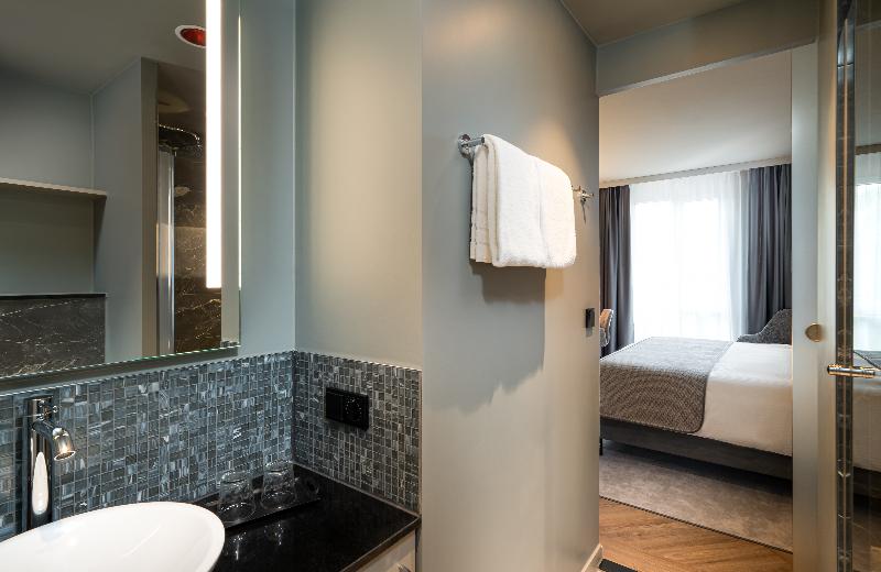 Leonardo Royal Hotel Cologne Bonn Airport - Oda
