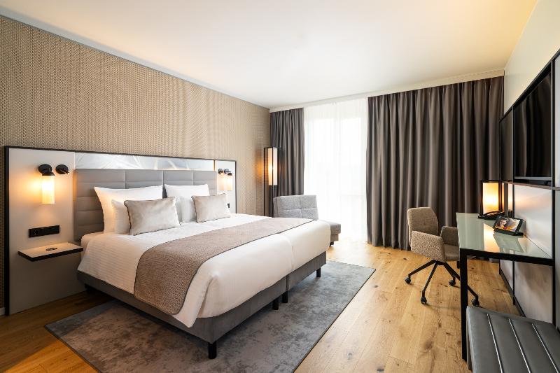 Leonardo Royal Hotel Cologne Bonn Airport - Oda