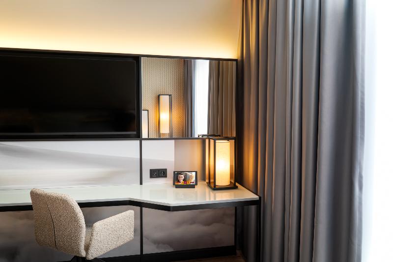 Leonardo Royal Hotel Cologne Bonn Airport - Oda