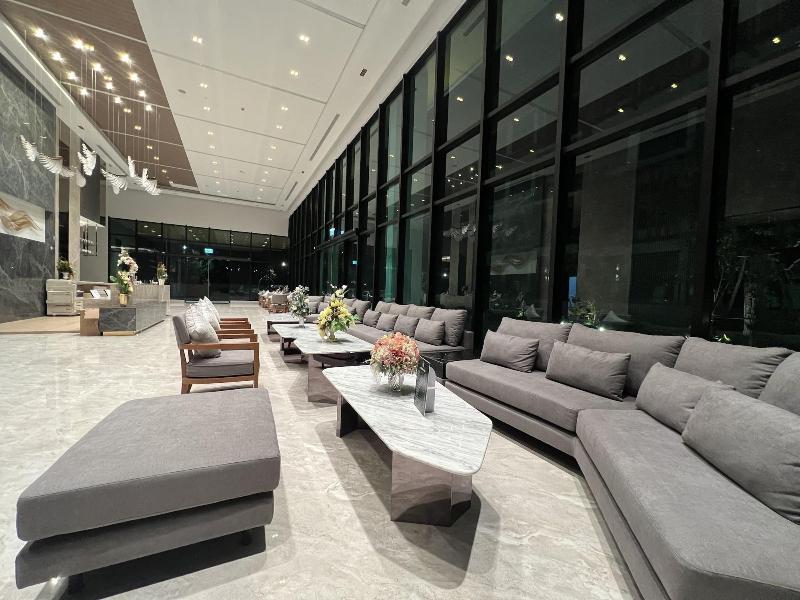 Crystal Srivaree Suvarnabhumi Hotel - Lobi