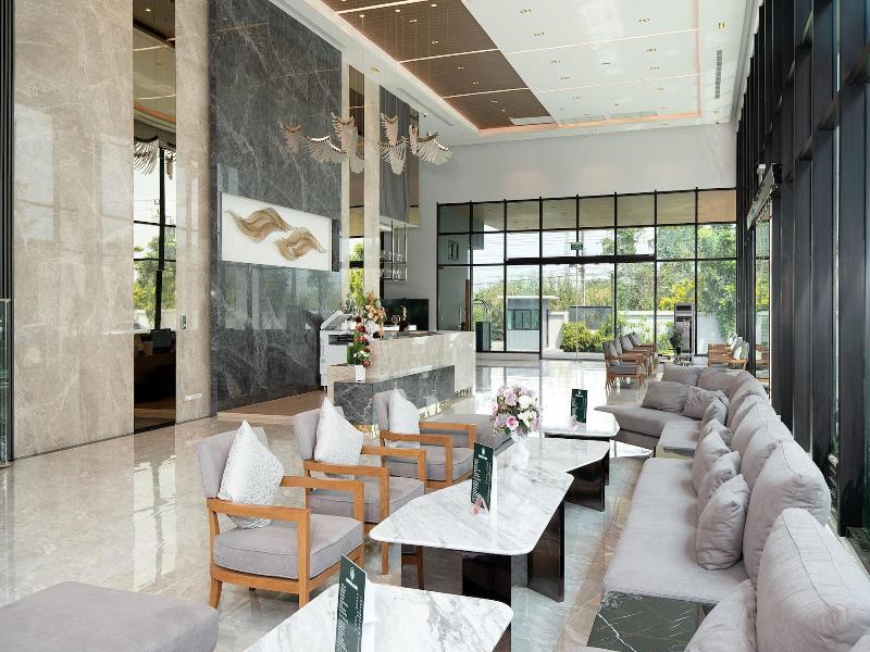 Crystal Srivaree Suvarnabhumi Hotel - Lobi