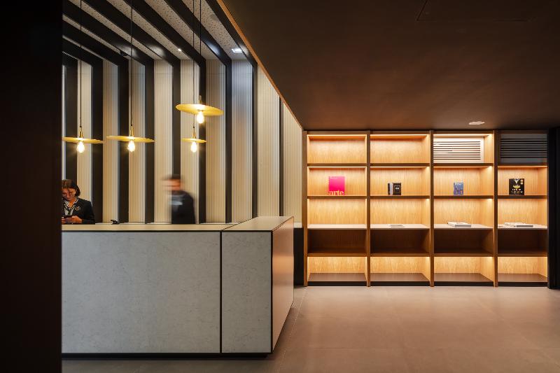 Hotel Acta The Clover - Lobi
