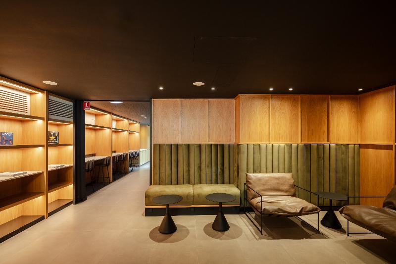Hotel Acta The Clover - Lobi