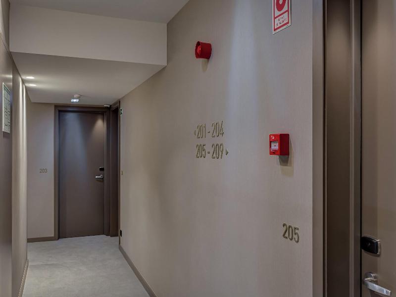 Hotel Acta The Clover - Lobi