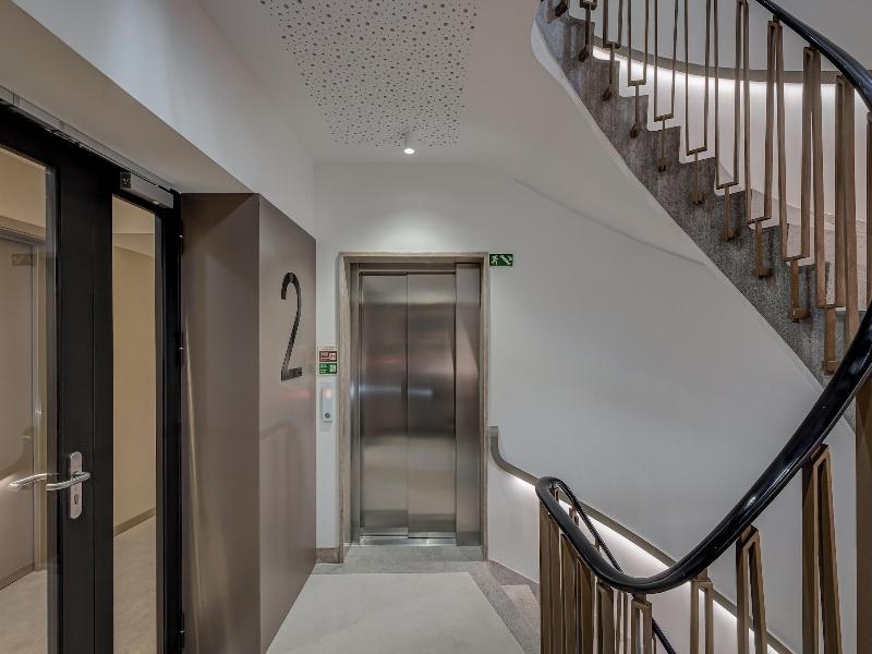 Hotel Acta The Clover - Lobi