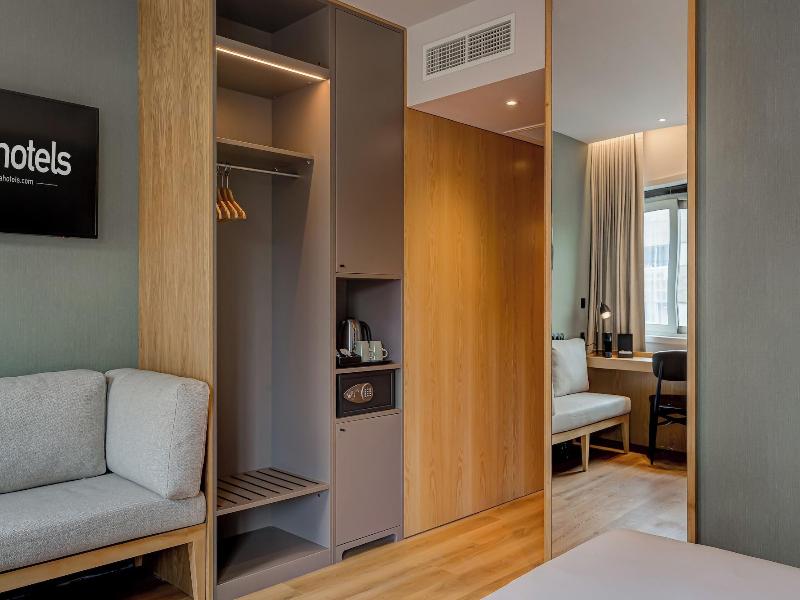 Hotel Acta The Clover - Oda