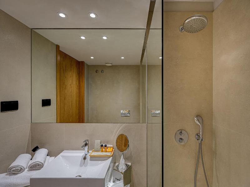 Hotel Acta The Clover - Oda