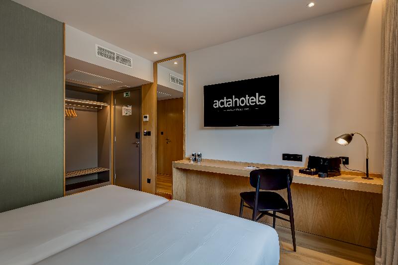 Hotel Acta The Clover - Oda