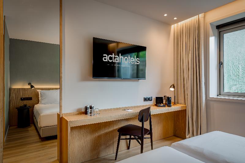 Hotel Acta The Clover - Oda