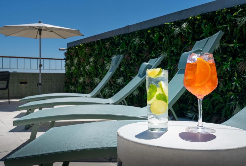 Hotel Acta The Clover - Teras