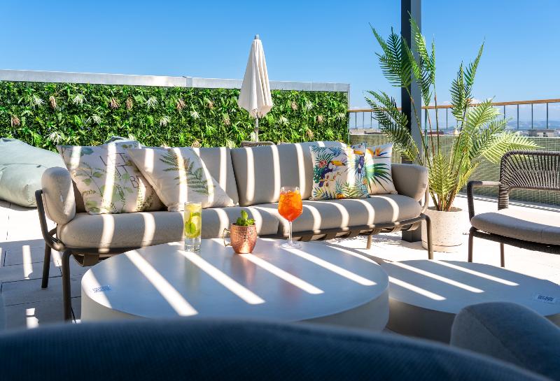 Hotel Acta The Clover - Teras