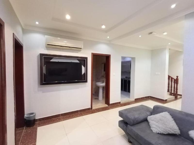 Celine Al Motamaiza Furnished Apartment - Genel