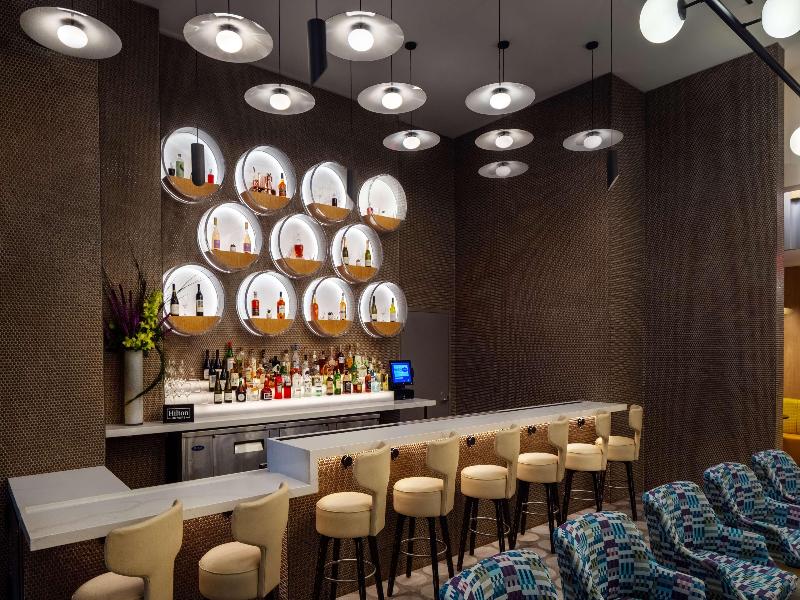 Hampton Inn New York Times Square - Bar