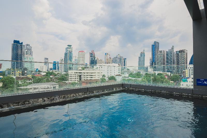 Voque Hotel & Serviced Residence Sukhumvit 51 - Havuz