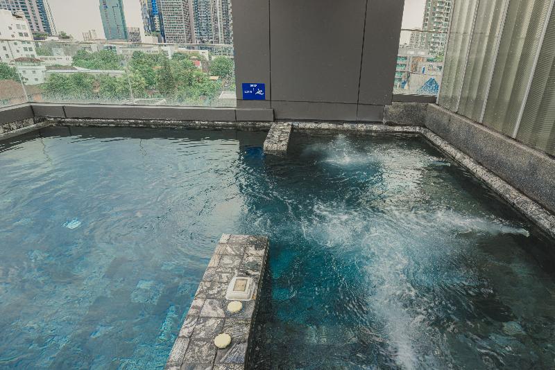 Voque Hotel & Serviced Residence Sukhumvit 51 - Havuz