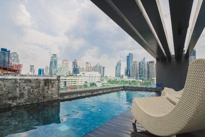 Voque Hotel & Serviced Residence Sukhumvit 51 - Havuz