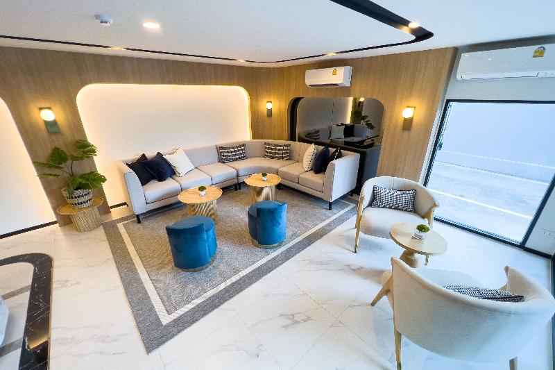 Wellness Stay & Hotel Sukhumvit 107 - Lobi