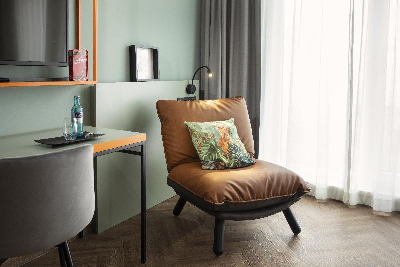 LOGINN Hotel Berlin Airport - Oda