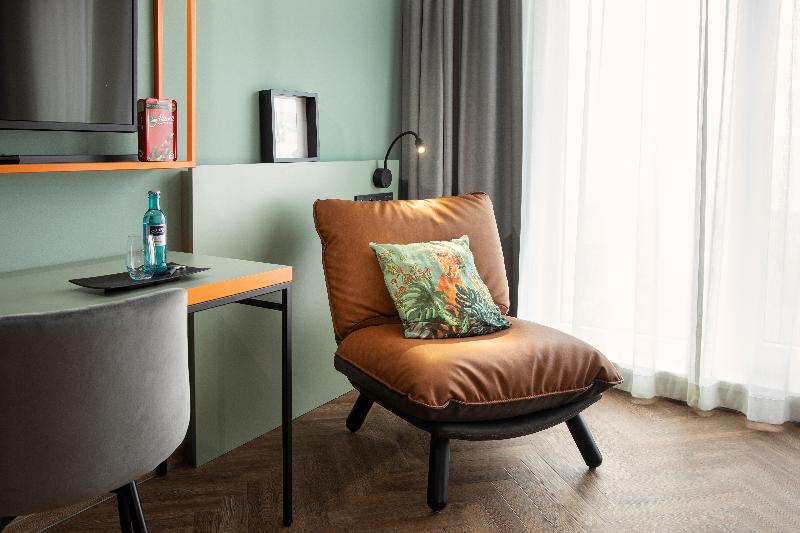 LOGINN Hotel Berlin Airport - Oda