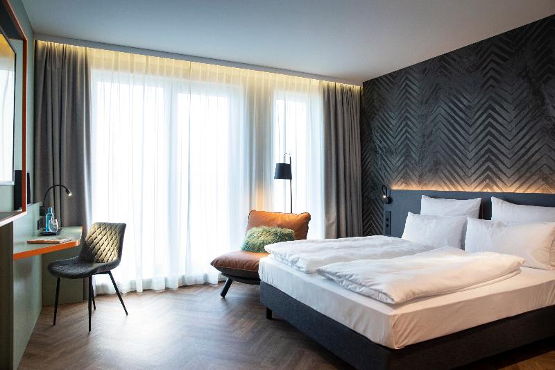 LOGINN Hotel Berlin Airport - Oda