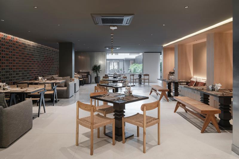 Lilit Bang Lumphu Hotel - Restoran