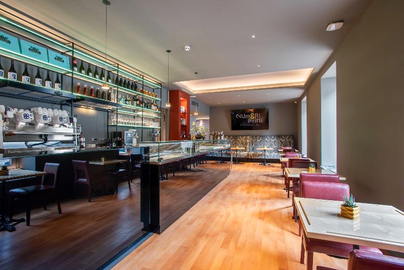 Fortyfive Squared - Bar
