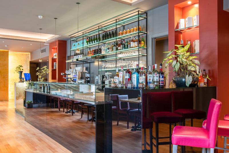 Fortyfive Squared - Bar