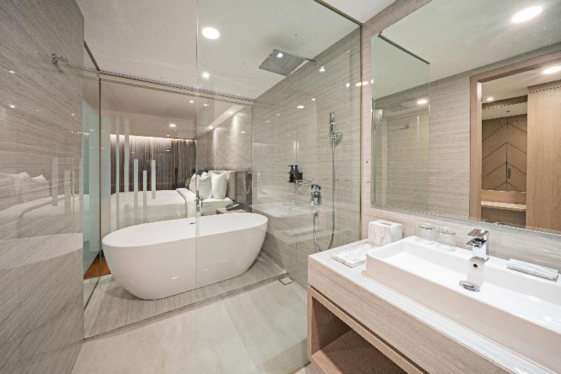 Platinum Hotel Tunjungan Surabaya - Oda