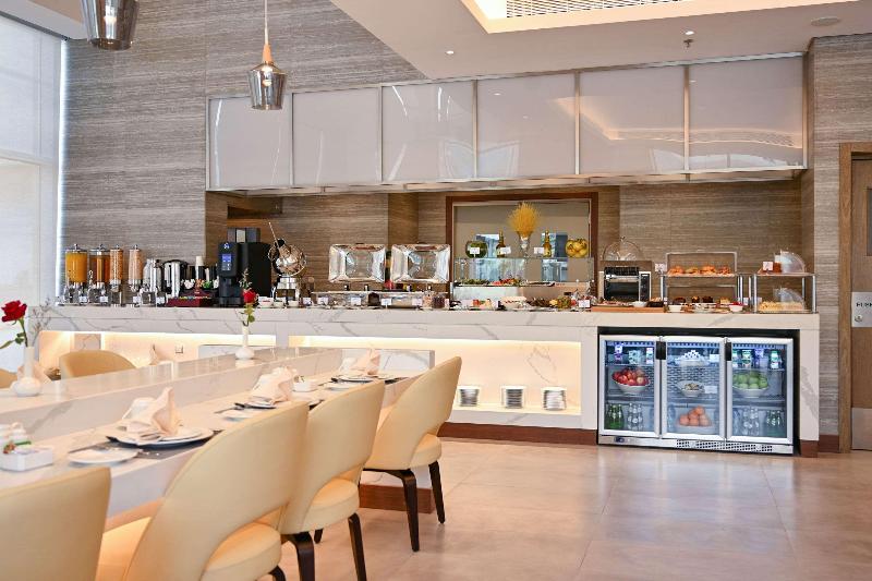 Comfort Hotel Riyadh Olaya - Restoran