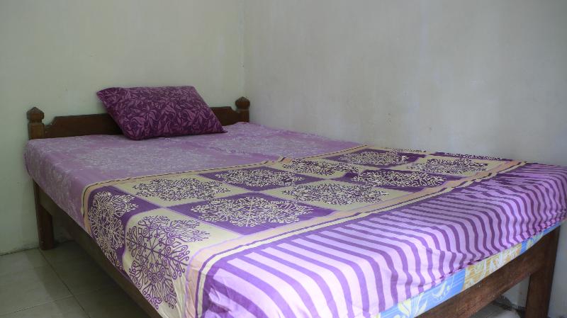 Homestay Mbah Parni By Zuzu - Oda