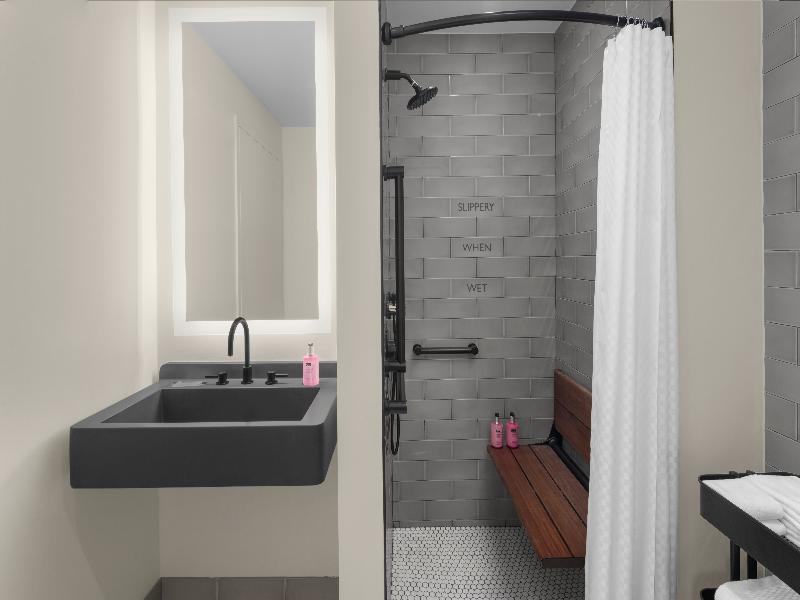 Moxy NYC Downtown - Oda