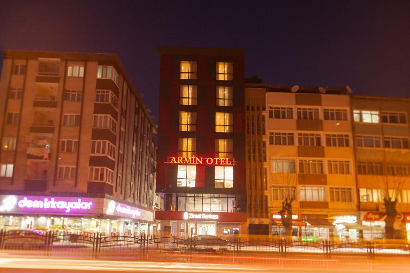 Armin Otel - Genel