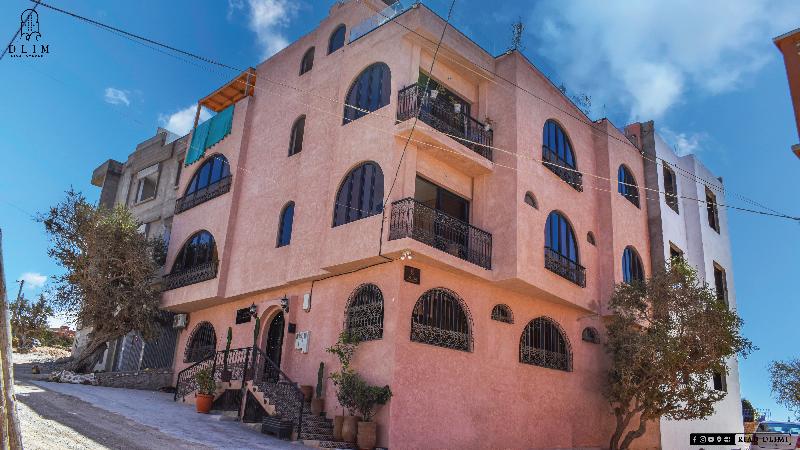 Riad Dlim - Genel